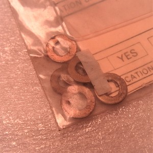 Package Shows Multiple Pieces, However Price and Order Quantity is Per Piece 