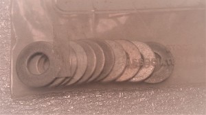 Package Shows Multiple Pieces, However Price and Order Quantity is Per Piece 
