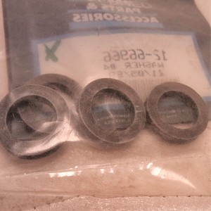Package Shows Multiple Pieces, However Price and Order Quantity is Per Piece 
