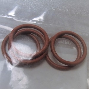 Multiple pieces are pictured, however price is per piece. 