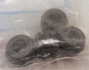 Multiple pieces are pictured, however price is per piece. 
