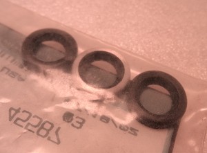 Multiple pieces are pictured, however price is per piece. 