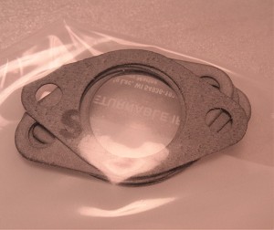 Multiple pieces are pictured, however price is per piece. 