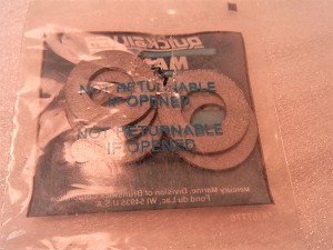 Multiple pieces are pictured, however price is per piece. 