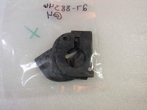 Multiple pieces are pictured, however price is per piece. 