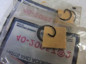 Multiple pieces are pictured, however price is per piece. 