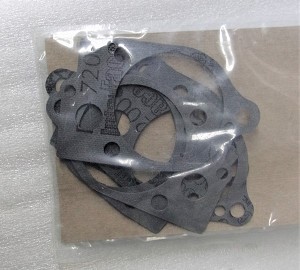 Multiple pieces are pictured, however price is per piece. 
