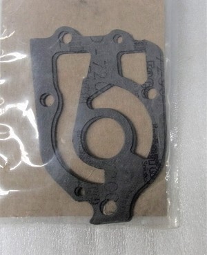 Multiple pieces are pictured, however price is per piece. 